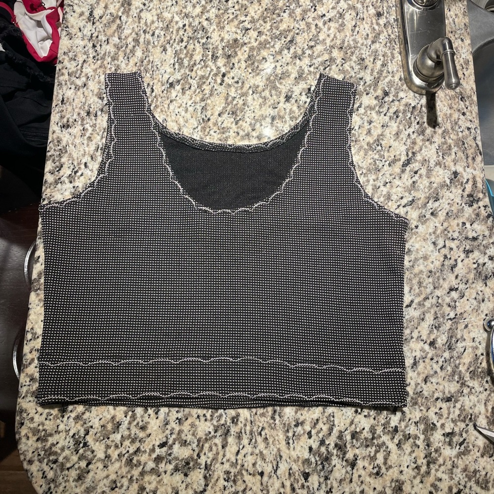 Checkered crop top (M)